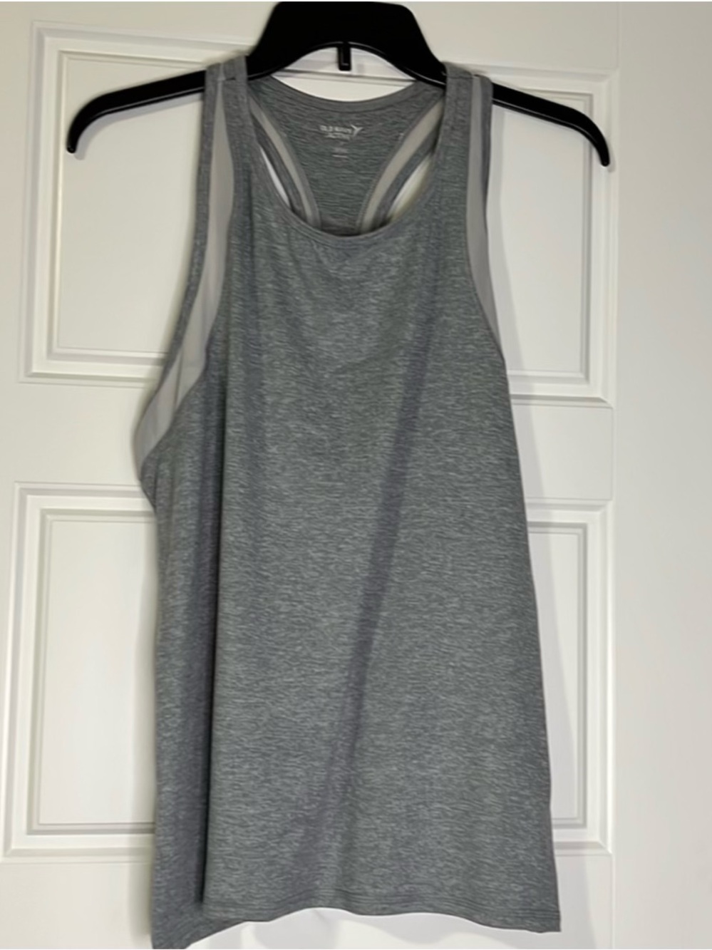 NWT Old Navy Active wear light weight fabric Gray size L